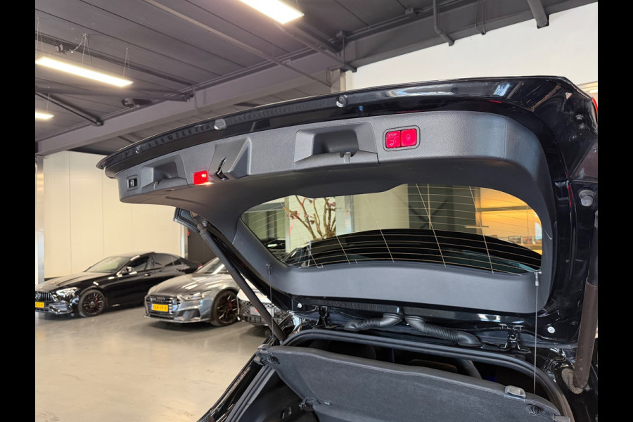 Mercedes-Benz GLA 250 e Amg night Panorama Memory Sfeerverlichting.