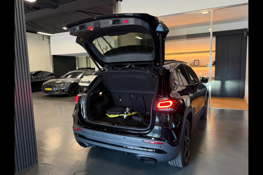 Mercedes-Benz GLA 250 e Amg night Panorama Memory Sfeerverlichting.