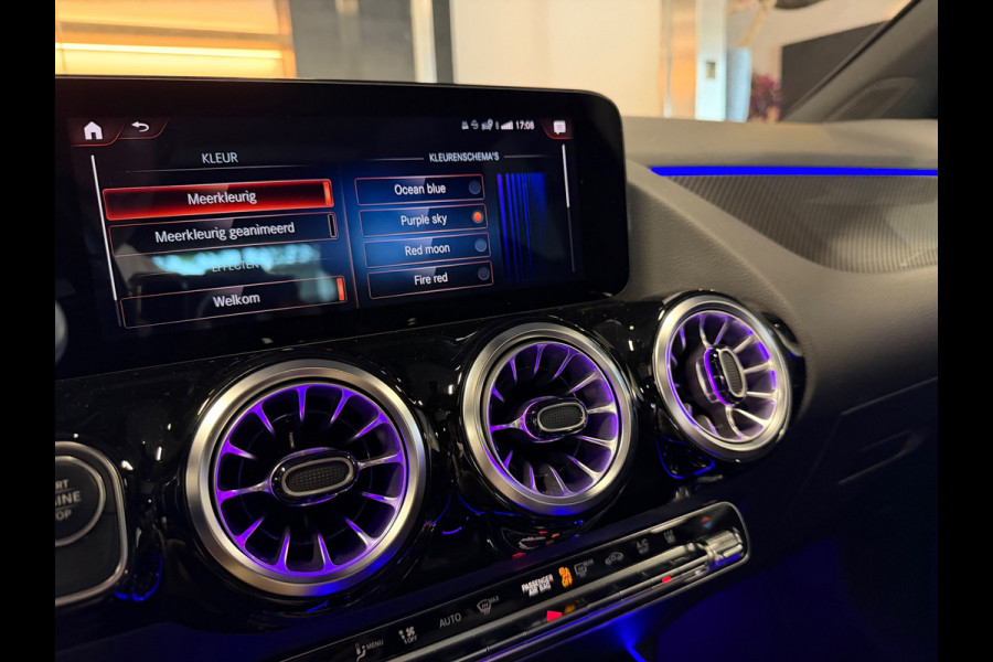 Mercedes-Benz GLA 250 e Amg night Panorama Memory Sfeerverlichting.