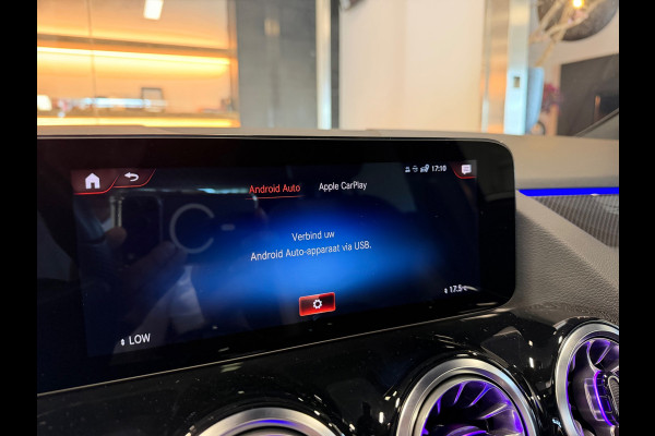 Mercedes-Benz GLA 250 e Amg night Panorama Memory Sfeerverlichting.