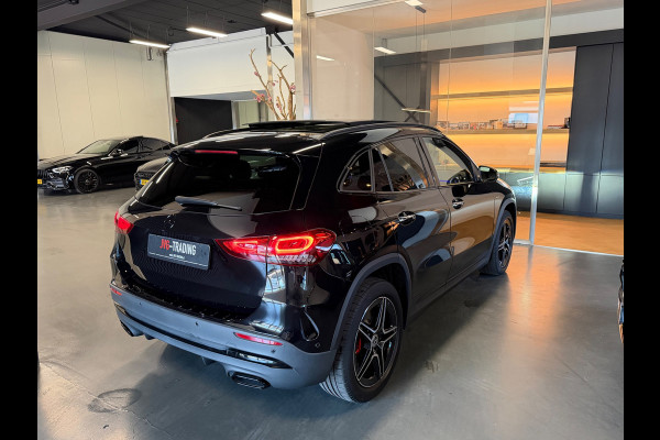 Mercedes-Benz GLA 250 e Amg night Panorama Memory Sfeerverlichting.