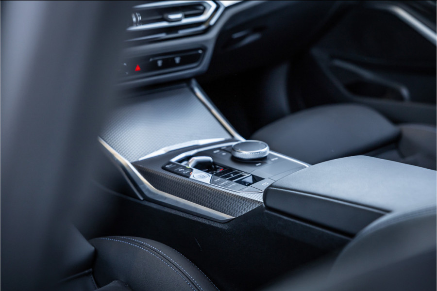 BMW 3 Serie Touring 330i - M Sport | Panorama | Elek. Trekhaak | ACC