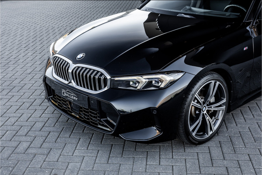 BMW 3 Serie Touring 330i - M Sport | Panorama | Elek. Trekhaak | ACC