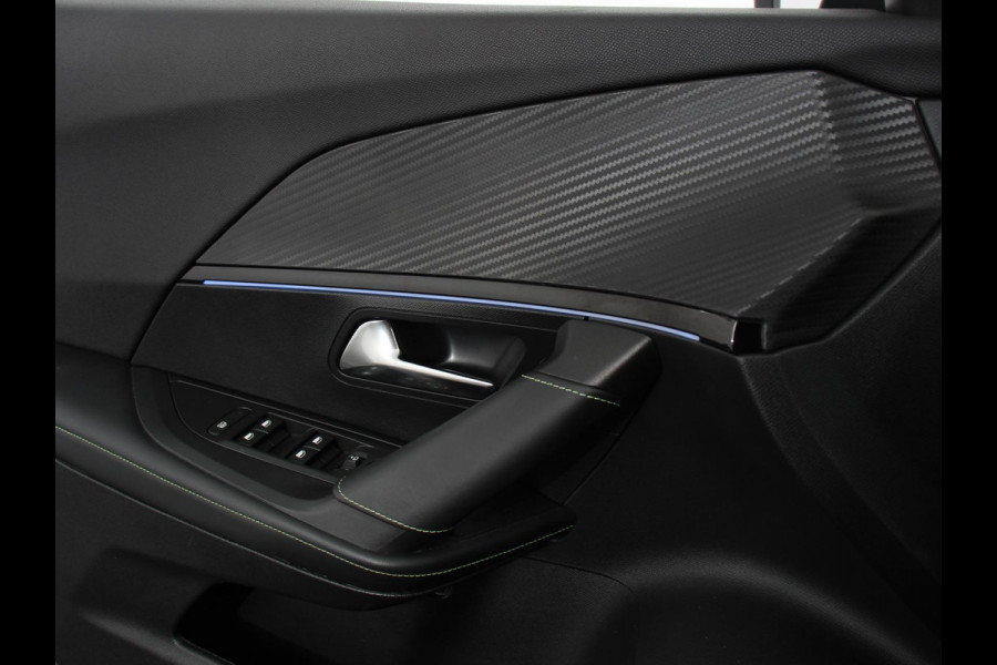 Peugeot 2008 1.2 GT Automaat Climate control Cruise control Apple Carplay/ Android Auto led Lichtmetalen velgen Parkeersensoren Camera