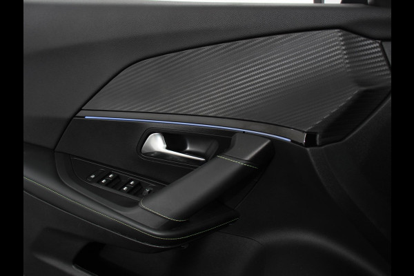 Peugeot 2008 1.2 GT Automaat Climate control Cruise control Apple Carplay/ Android Auto led Lichtmetalen velgen Parkeersensoren Camera