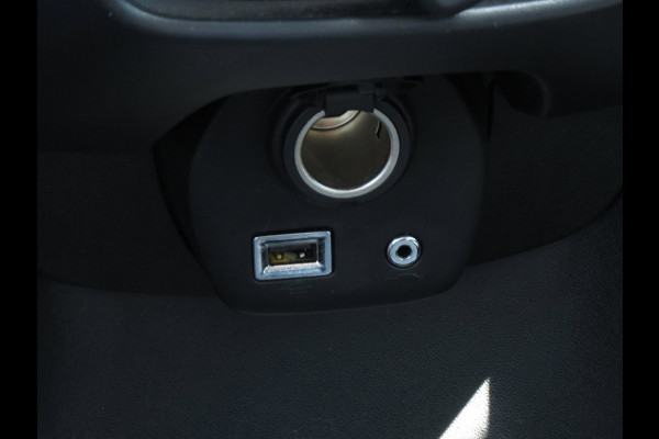 Toyota Aygo 1.0 VVT-i x-fun 5-DRS NIEUWE TYPE | AIRCO | DEALER ONDERHOUDEN | BLUETOOTH |