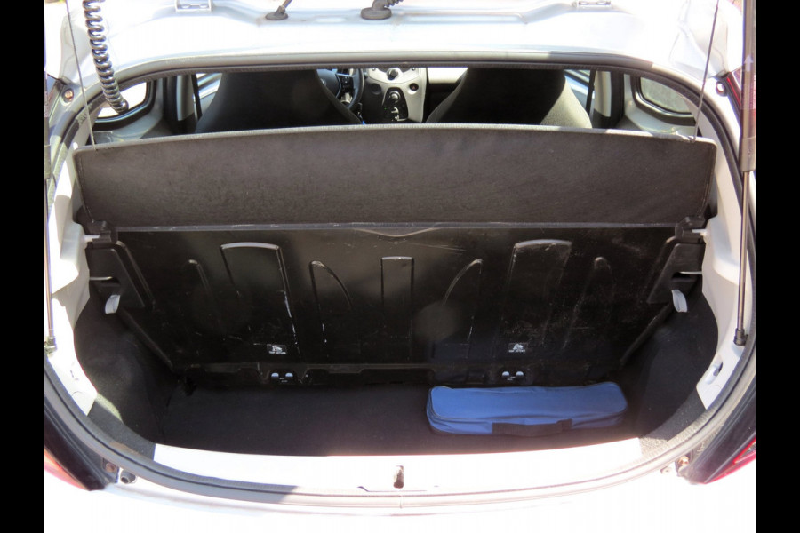 Toyota Aygo 1.0 VVT-i x-fun 5-DRS NIEUWE TYPE | AIRCO | DEALER ONDERHOUDEN | BLUETOOTH |