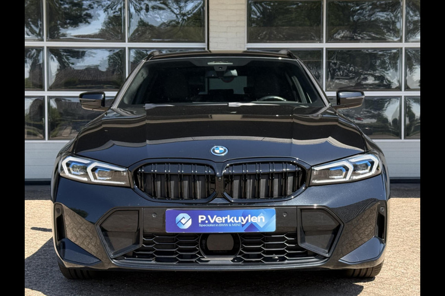 BMW 3 Serie Touring 330e M SPORT LCI | DRIVING PROFF. | TREKHAAK | CAMERA | LEDER |