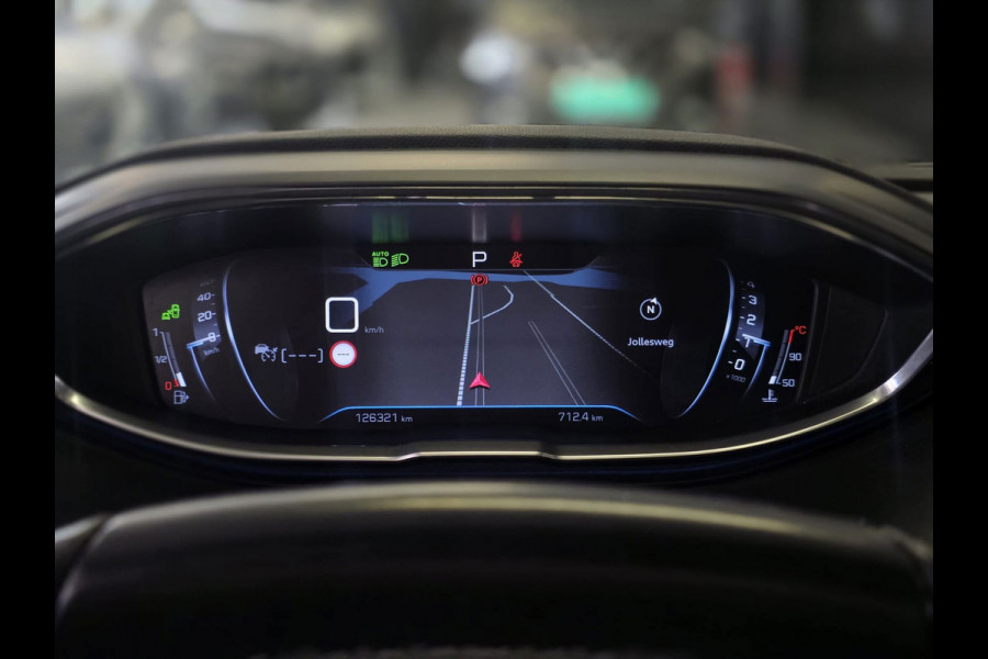 Peugeot 5008 1.2 PureTech Allure|Pano|Camera|Navi