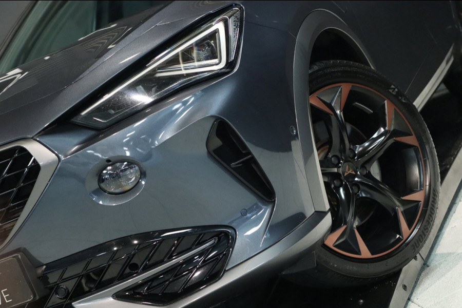 CUPRA Formentor 1.4 e-Hybrid VZ Cooper Edition / PANO / ACC / CAMERA / KEYLESS / STUUR+STOELVERW