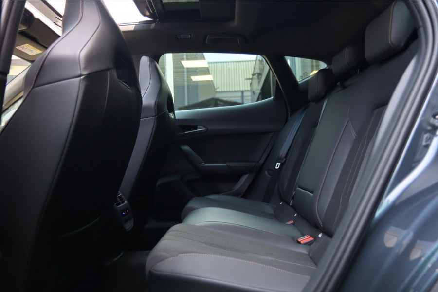 CUPRA Formentor 1.4 e-Hybrid VZ Cooper Edition / PANO / ACC / CAMERA / KEYLESS / STUUR+STOELVERW