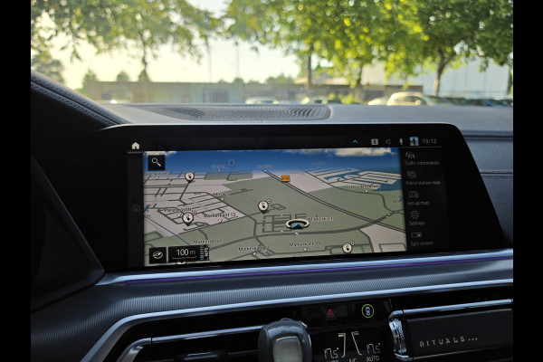 BMW X5 XDrive45e High Executive Laser Pano Masaggestoel Trekhaak Sfeerverlichting