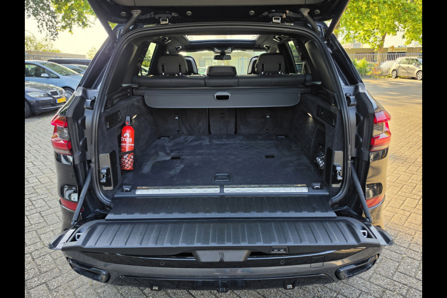 BMW X5 XDrive45e High Executive Laser Pano Masaggestoel Trekhaak Sfeerverlichting