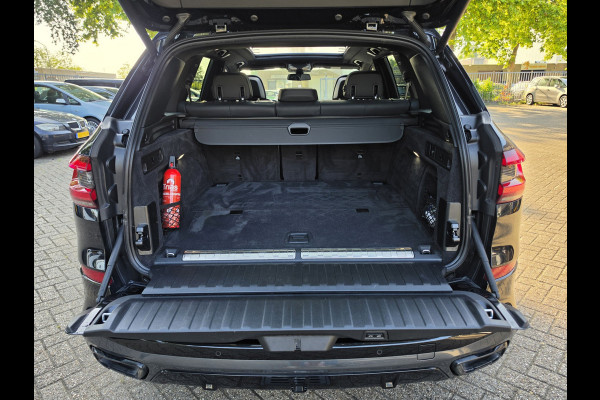 BMW X5 XDrive45e High Executive Laser Pano Masaggestoel Trekhaak Sfeerverlichting