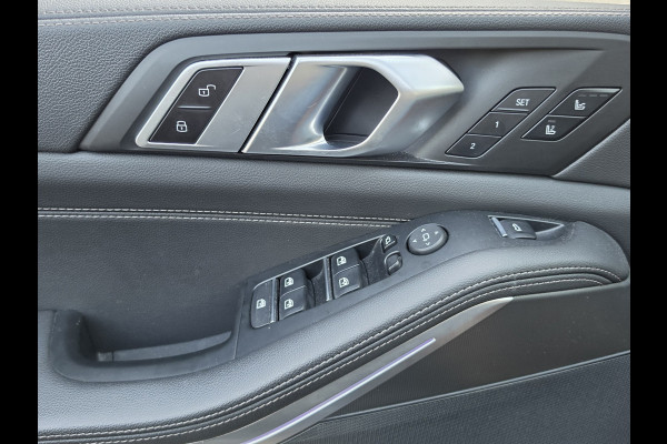 BMW X5 XDrive45e High Executive Laser Pano Masaggestoel Trekhaak Sfeerverlichting