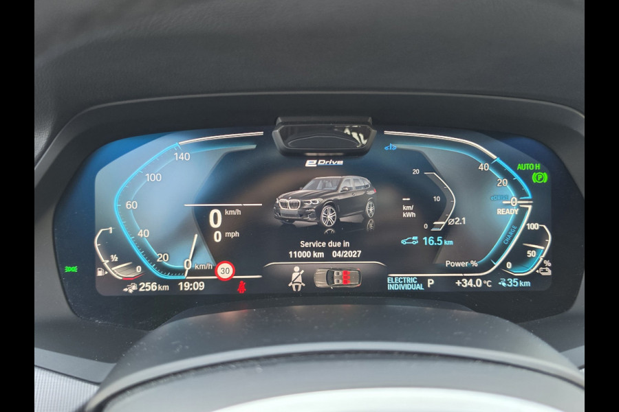 BMW X5 XDrive45e High Executive Laser Pano Masaggestoel Trekhaak Sfeerverlichting
