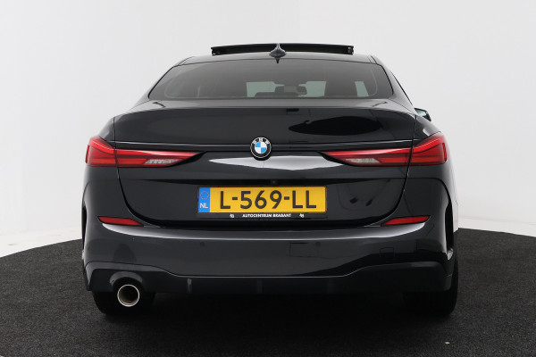 BMW 2 Serie Gran Coupé 218i Business Edition Plus (PANORAMADAK, CAMERA, SFEERVERLICHTING, STOELVERWARMING, PARKEERSENSOREN)