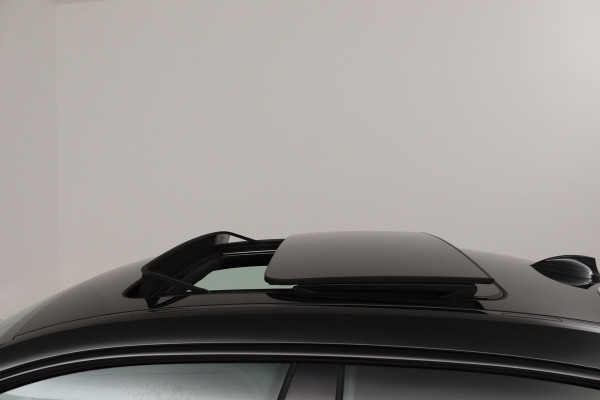 BMW 2 Serie Gran Coupé 218i Business Edition Plus (PANORAMADAK, CAMERA, SFEERVERLICHTING, STOELVERWARMING, PARKEERSENSOREN)