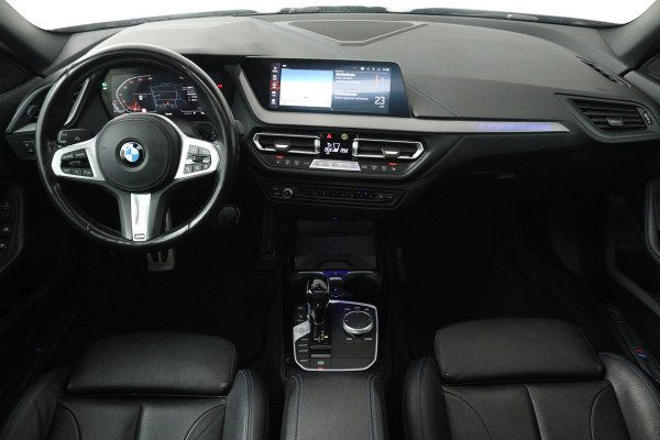 BMW 2 Serie Gran Coupé 218i Business Edition Plus (PANORAMADAK, CAMERA, SFEERVERLICHTING, STOELVERWARMING, PARKEERSENSOREN)