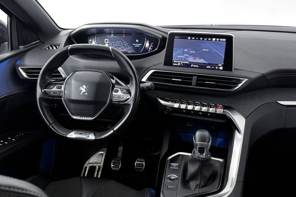Peugeot 3008 1.2 PureTech GT Line (PANORAMADAK, TREKHAAK, CAMERA, CRUISE CONTROL, PARKEERSENSOREN)