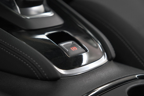 Opel Grandland 1.6 Turbo Plug-In 225 Hybrid Ultimate | Trekhaak | Adaptieve Cruise Control | Camera | Navigatie
