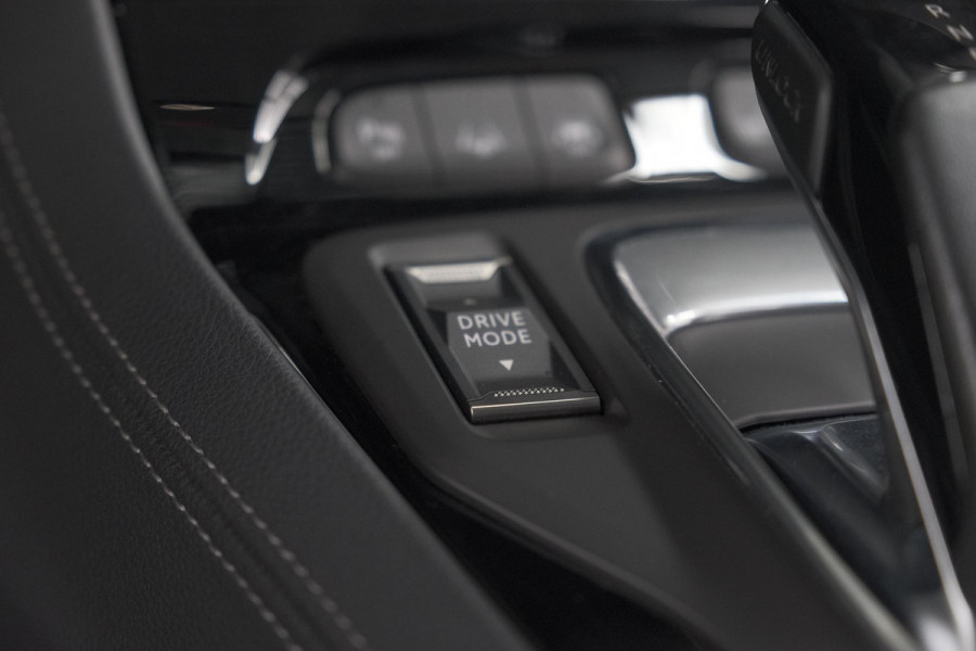 Opel Grandland 1.6 Turbo Plug-In 225 Hybrid Ultimate | Trekhaak | Adaptieve Cruise Control | Camera | Navigatie