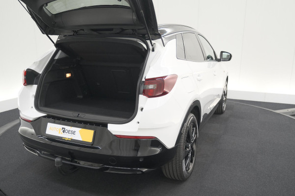 Opel Grandland 1.6 Turbo Plug-In 225 Hybrid Ultimate | Trekhaak | Adaptieve Cruise Control | Camera | Navigatie