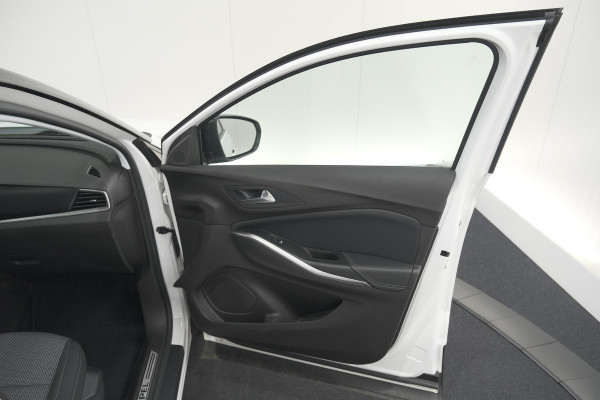 Opel Grandland 1.6 Turbo Plug-In 225 Hybrid Ultimate | Trekhaak | Adaptieve Cruise Control | Camera | Navigatie