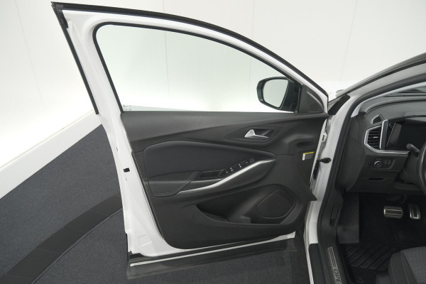 Opel Grandland 1.6 Turbo Plug-In 225 Hybrid Ultimate | Trekhaak | Adaptieve Cruise Control | Camera | Navigatie