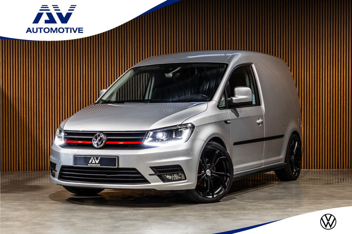 Volkswagen Caddy 2.0 TDI 185 PK DSG R-Line | Camera | CarPlay | Alarm | ACC | Lane Assist | Trekhaak | Navigatie | PDC | DAB | Nieuwe APK | NAP Logisch
