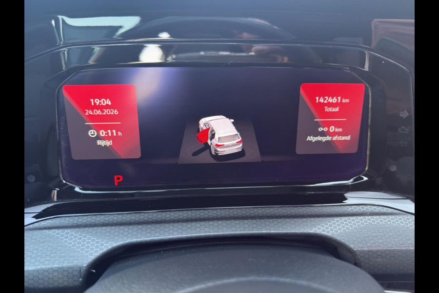 Volkswagen Golf 1.4 eHybrid GTE Pano | Sfeer | Matrix-Led | Camera | Stoelverw | Led mistlampen | Carplay |