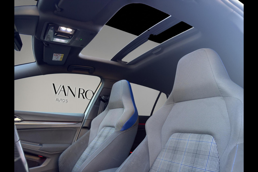 Volkswagen Golf 1.4 eHybrid GTE Pano | Sfeer | Matrix-Led | Camera | Stoelverw | Led mistlampen | Carplay |