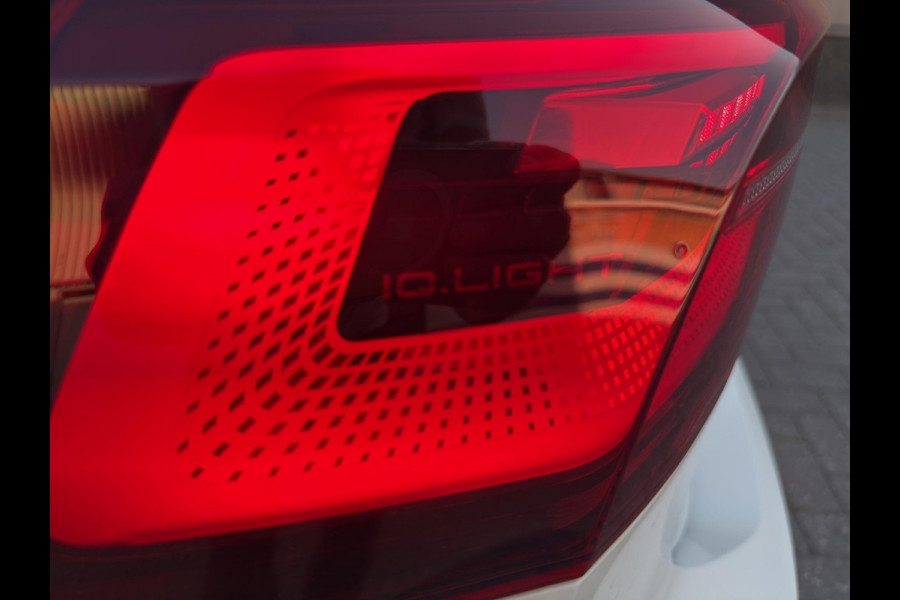 Volkswagen Golf 1.4 eHybrid GTE Pano | Sfeer | Matrix-Led | Camera | Stoelverw | Led mistlampen | Carplay |