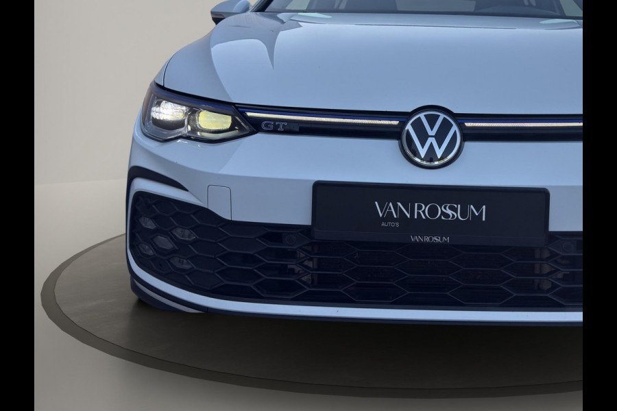 Volkswagen Golf 1.4 eHybrid GTE Pano | Sfeer | Matrix-Led | Camera | Stoelverw | Led mistlampen | Carplay |