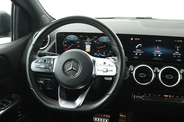 Mercedes-Benz B-Klasse 180 Business Solution AMG (TREKHAAK WEGKLAPBAAR, CAMERA, STOELVERWARMING, LED)