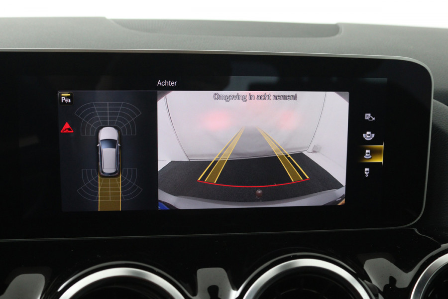 Mercedes-Benz B-Klasse 180 Business Solution AMG (TREKHAAK WEGKLAPBAAR, CAMERA, STOELVERWARMING, LED)