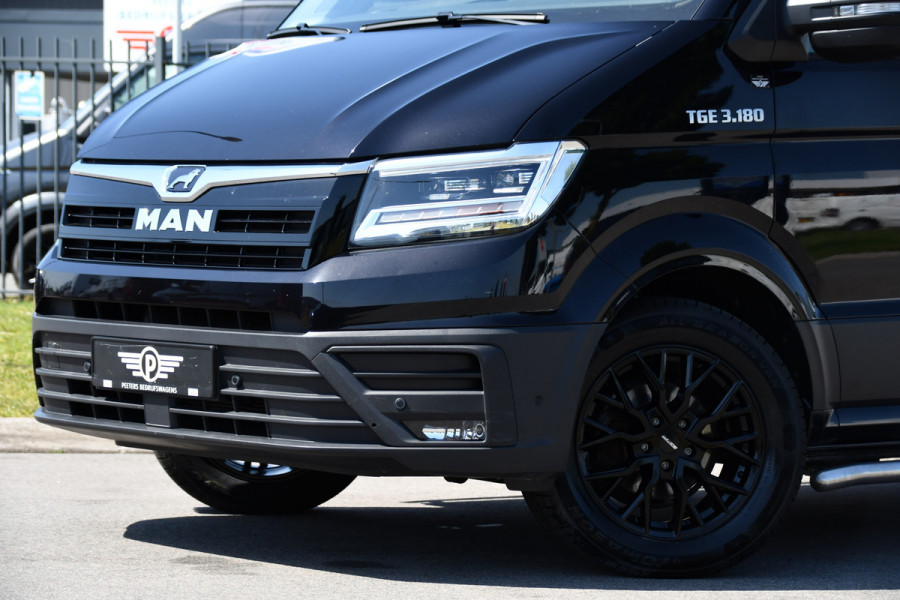 MAN TGE 3.180 35 2.0 L3H2 Black Edition FULL Options! Adaptieve Cruise, Camera, Carplay, 2 x Schuifdeur, LED, Clima, Stoelverarming, Multimedia, Stuurverwarming, Uniek!