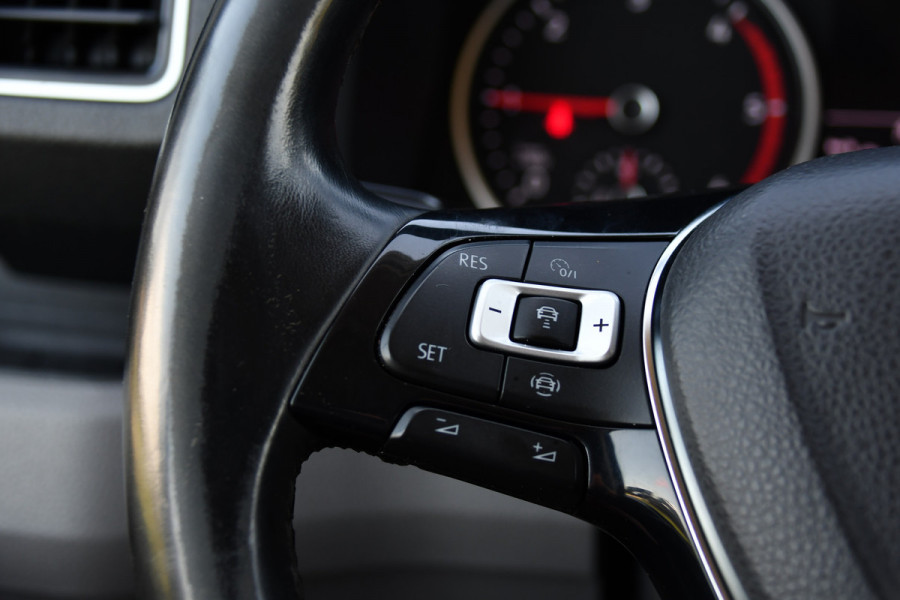 MAN TGE 3.180 35 2.0 L3H2 Black Edition FULL Options! Adaptieve Cruise, Camera, Carplay, 2 x Schuifdeur, LED, Clima, Stoelverarming, Multimedia, Stuurverwarming, Uniek!