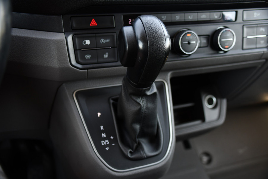MAN TGE 3.180 35 2.0 L3H2 Black Edition FULL Options! Adaptieve Cruise, Camera, Carplay, 2 x Schuifdeur, LED, Clima, Stoelverarming, Multimedia, Stuurverwarming, Uniek!