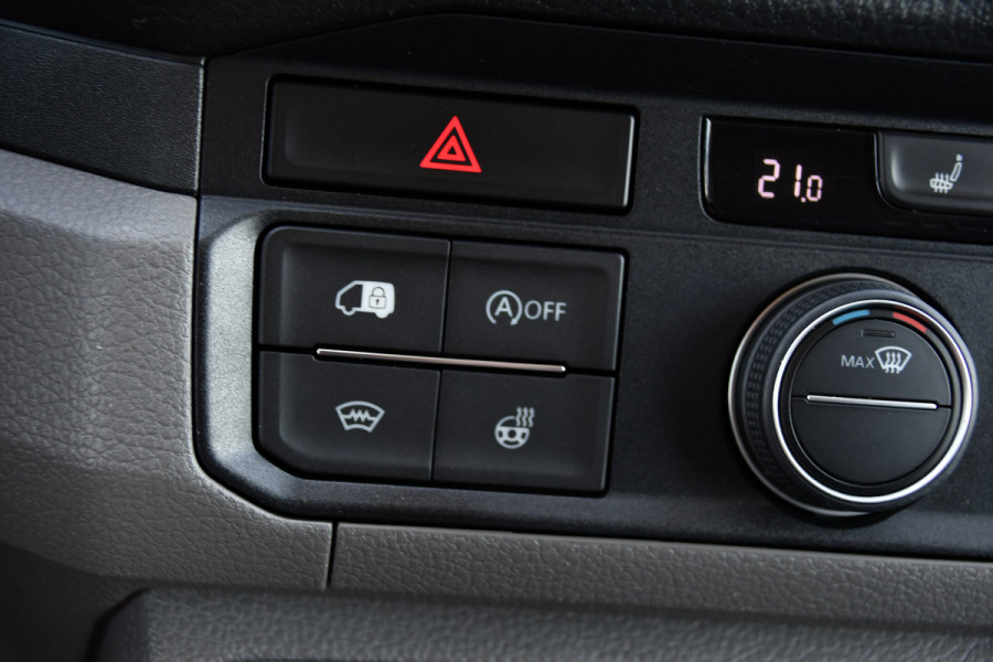 MAN TGE 3.180 35 2.0 L3H2 Black Edition FULL Options! Adaptieve Cruise, Camera, Carplay, 2 x Schuifdeur, LED, Clima, Stoelverarming, Multimedia, Stuurverwarming, Uniek!