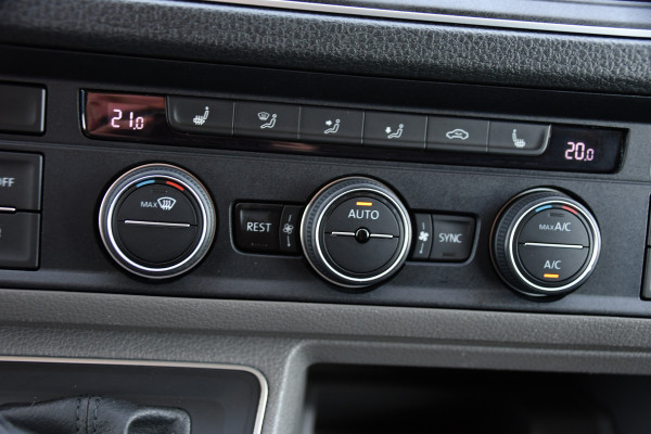 MAN TGE 3.180 35 2.0 L3H2 Black Edition FULL Options! Adaptieve Cruise, Camera, Carplay, 2 x Schuifdeur, LED, Clima, Stoelverarming, Multimedia, Stuurverwarming, Uniek!