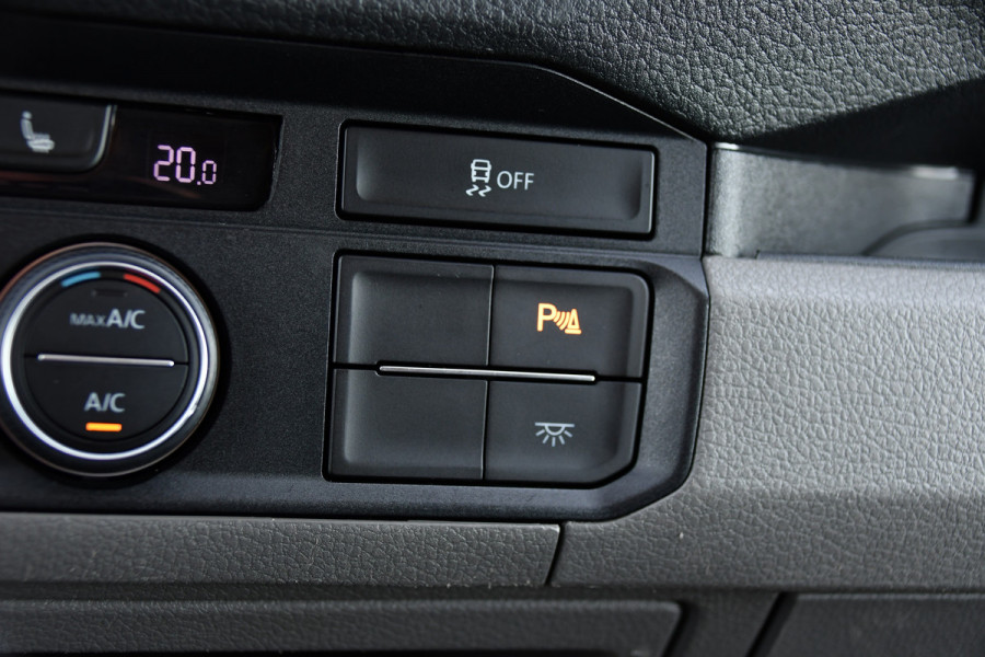 MAN TGE 3.180 35 2.0 L3H2 Black Edition FULL Options! Adaptieve Cruise, Camera, Carplay, 2 x Schuifdeur, LED, Clima, Stoelverarming, Multimedia, Stuurverwarming, Uniek!