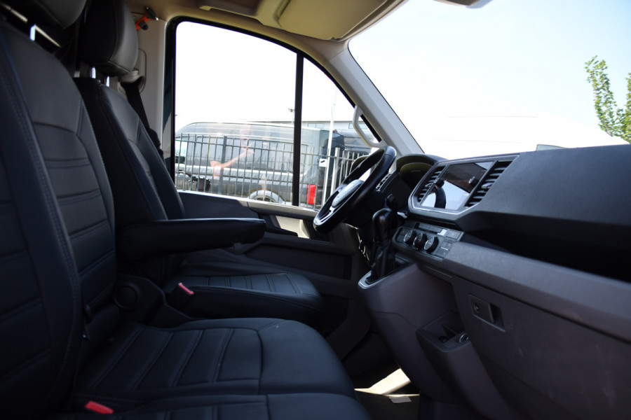 MAN TGE 3.180 35 2.0 L3H2 Black Edition FULL Options! Adaptieve Cruise, Camera, Carplay, 2 x Schuifdeur, LED, Clima, Stoelverarming, Multimedia, Stuurverwarming, Uniek!