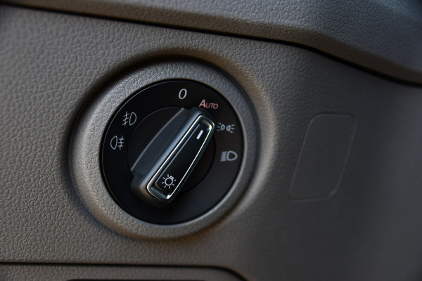 MAN TGE 3.180 35 2.0 L3H2 Black Edition FULL Options! Adaptieve Cruise, Camera, Carplay, 2 x Schuifdeur, LED, Clima, Stoelverarming, Multimedia, Stuurverwarming, Uniek!