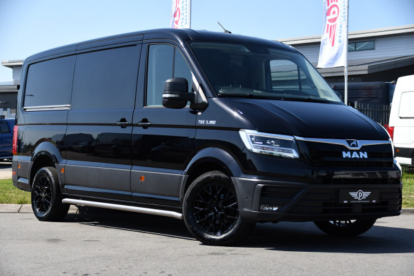 MAN TGE 3.180 35 2.0 L3H2 Black Edition FULL Options! Adaptieve Cruise, Camera, Carplay, 2 x Schuifdeur, LED, Clima, Stoelverarming, Multimedia, Stuurverwarming, Uniek!