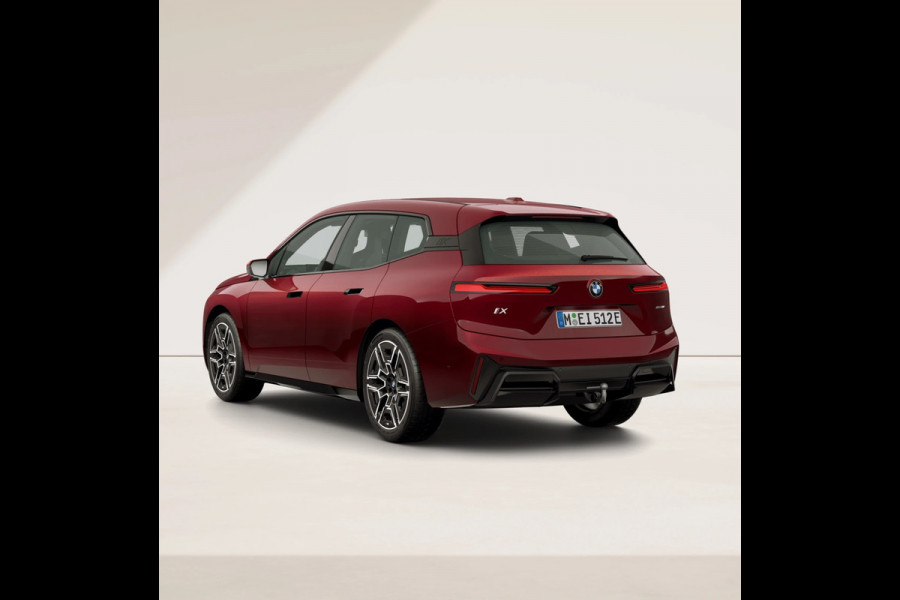 BMW iX xDrive60 - M-Sport - Trekhaak - ACC - 112Wh - Memoryzetels