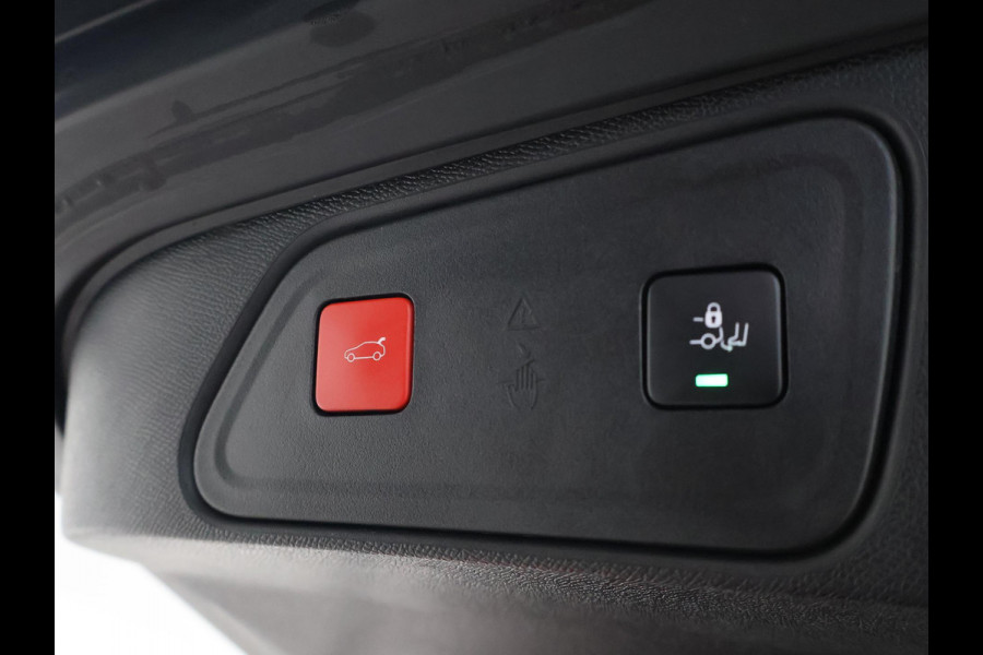 Peugeot 3008 1.6 HYbrid4 300 PK GT + PANORAMA | FOCAL AUDIO | 19 INCH | CAMERA | STOELVERW.