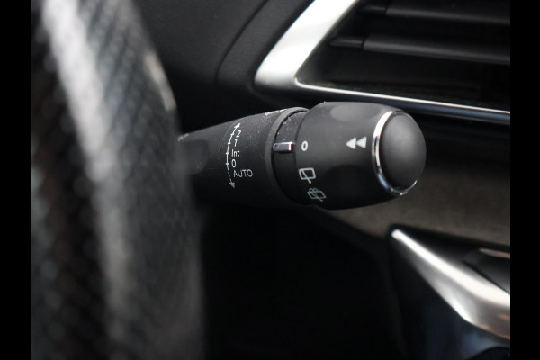Peugeot 3008 1.6 HYbrid4 300 PK GT + PANORAMA | FOCAL AUDIO | 19 INCH | CAMERA | STOELVERW.