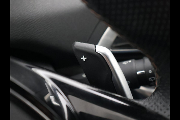 Peugeot 3008 1.6 HYbrid4 300 PK GT + PANORAMA | FOCAL AUDIO | 19 INCH | CAMERA | STOELVERW.
