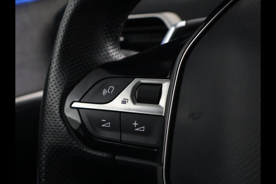 Peugeot 3008 1.6 HYbrid4 300 PK GT + PANORAMA | FOCAL AUDIO | 19 INCH | CAMERA | STOELVERW.